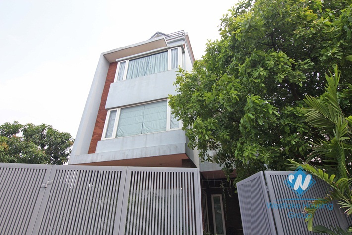 Modern house for rent with garden & swimming pool in Tay Ho, Hanoi